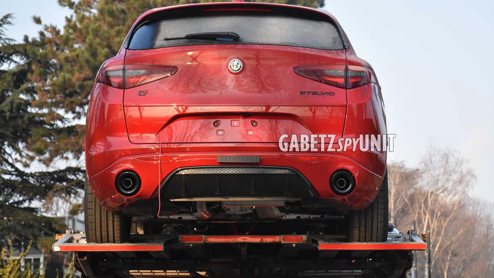 Νέες φωτογραφίες της ανανεωμένης Alfa Romeo Stelvio